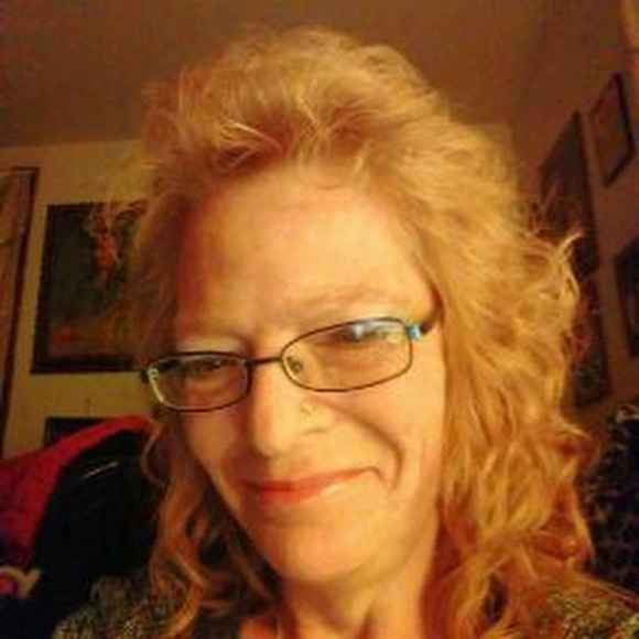 Meet your Posher, Elizabeth - Picture 1 of 1